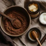 Masque chocolat visage : bol de cacao et miel pour éclat et détente