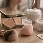 Conseil maquillage : teint naturel, sans surcharge, accessoires fond de teint